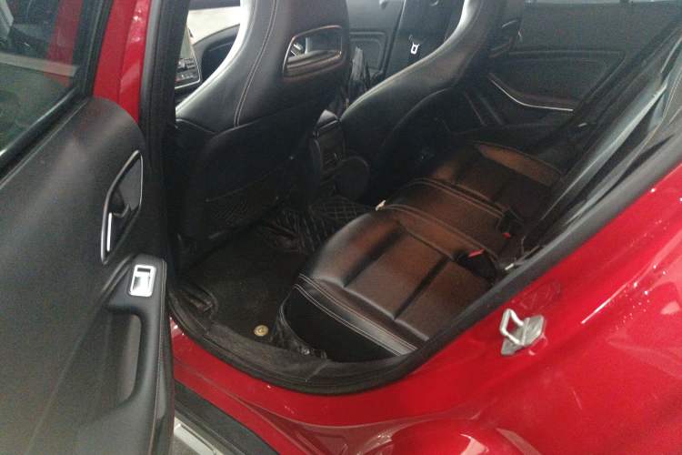 Used Mercedes-Benz GLA 2015 GLA 200 Fashion Model
