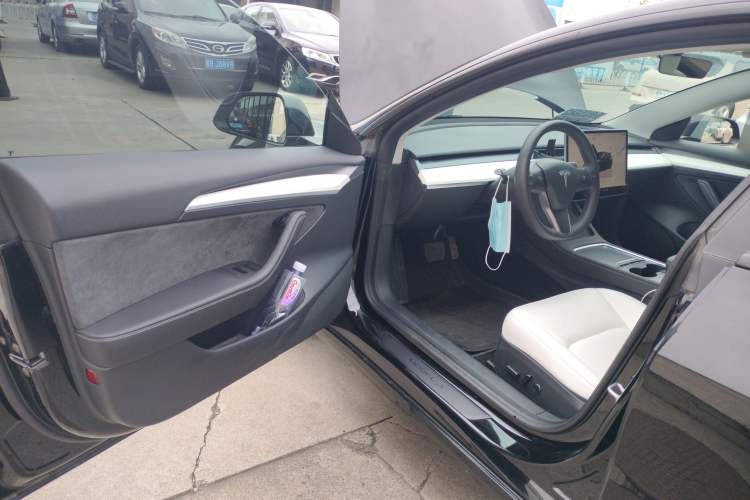 Used Tesla Model 3 2022 Rear-Wheel-Drive Version
