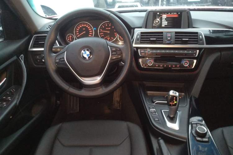 Used BMW 3 Series 2017 320Li Fashion Model