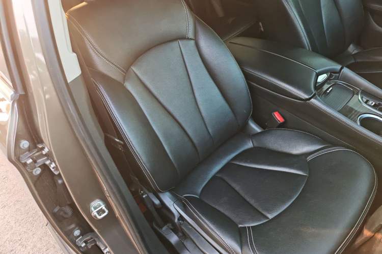 Used Buick Envision 2018 20T Two-Wheel-Drive Leading Model
