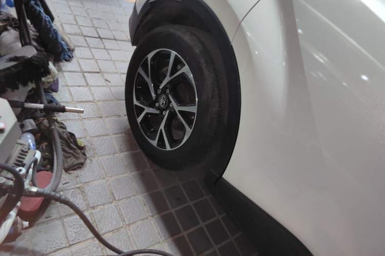 Used Toyota C-HR 2018 2.0L Luxury Edition China VI Standard