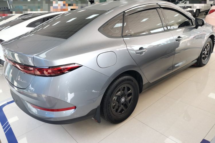 Used BYD Qin PLUS 2025 DM-i Smart Drive 55KM Leading Model
