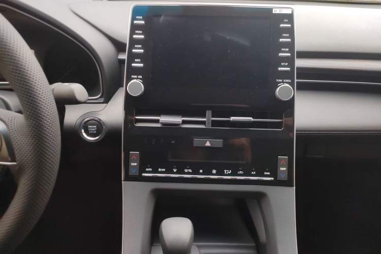 Used Toyota Avalon 2019 2.0L Ambition Edition China VI
