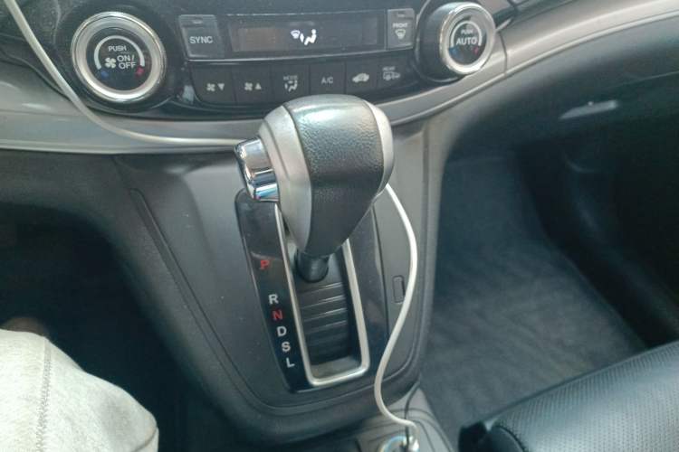 Used Honda CR-V 2015 2.4L two-wheel drive luxury version
