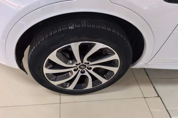 Used Land Rover Discovery Sport 2022 249 PS Metropolitan Edition 5 Seats
