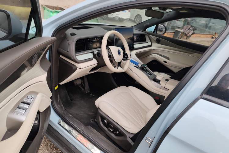 Used Denza N7 2023 Long-Range Performance Edition
