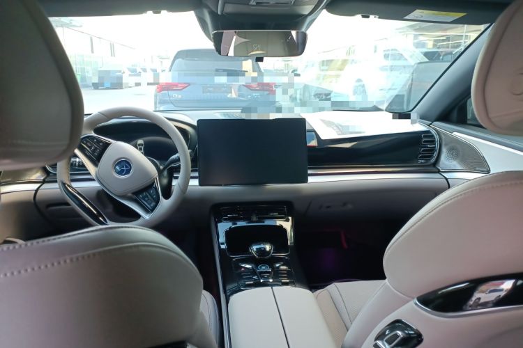 Used BYD Han 2025 DM-i 125KM Prestige Model
