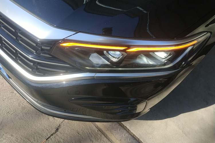 Used Volkswagen Passat 2022 380TSI Flagship Edition
