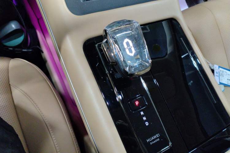 Used Hima AITO M7 2024 1.5T Intelligent Driving 4WD Ultra Version 6 Seats