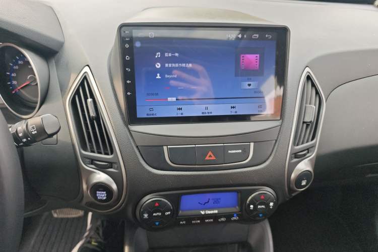 Used Hyundai ix35 2013 2.0L Automatic Two-Wheel Drive Smart GLS China V Standard
