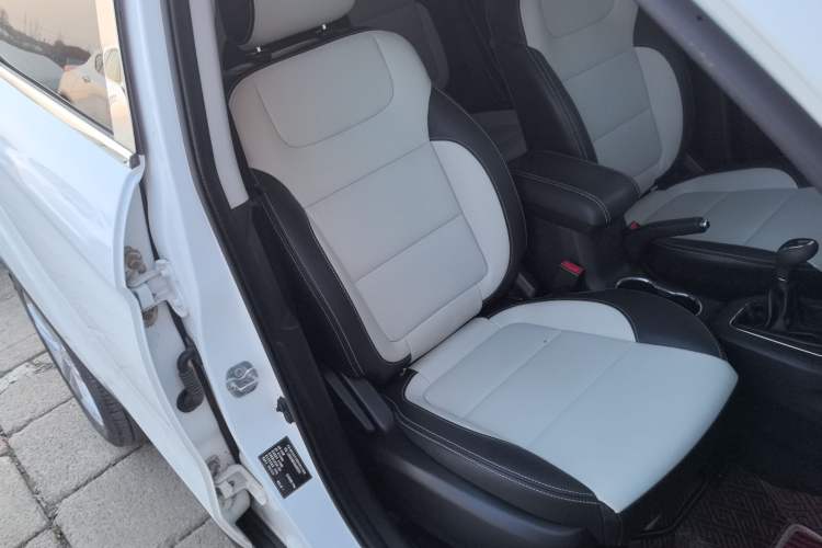 Used Changan CS35 2017 1.6L Manual Luxury Model
