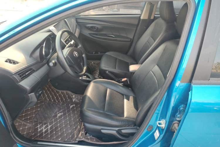 Used Toyota YARiS L 2019 1.5E CVT Dynamic Edition China VI compliant