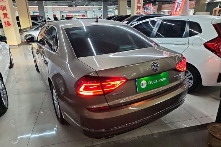 Used Volkswagen Passat 2016 330TSI DSG Luxury Edition
