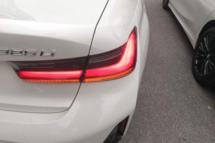 Used BMW 3 Series 2023 325Li M Sport Package