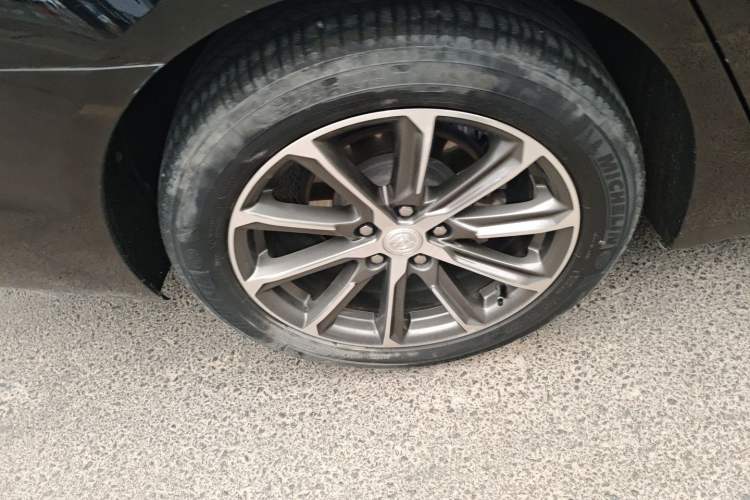 Used Buick LaCrosse 2019 28T Luxury Model
