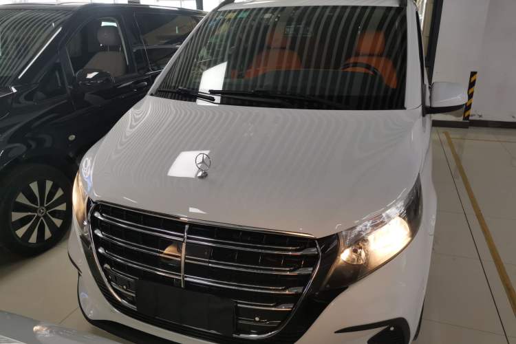 Used Mercedes-Benz Vito 2018 2.0T Business Version China VI Emission Standard
