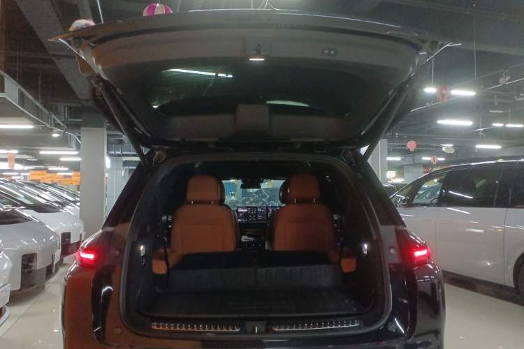 Used Li Auto L8 2023 Pro Model