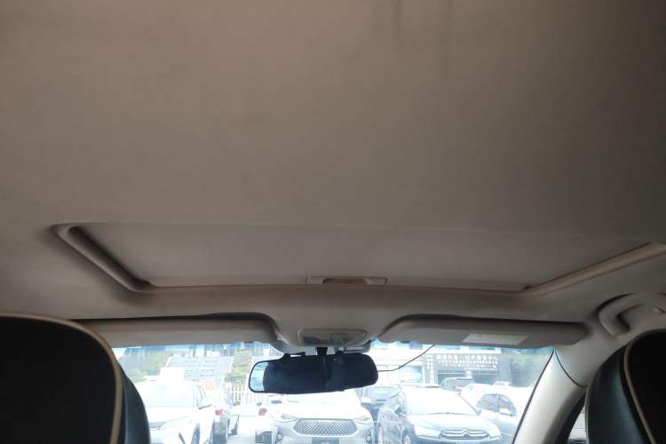 Used Baojun 560 2016 1.8L iAMT Luxury Model