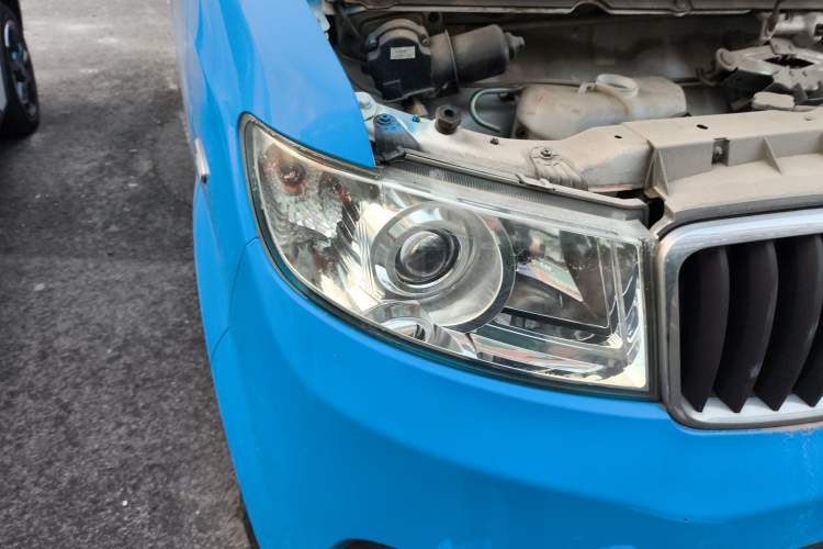 Used Jinbei New Hiace X30L 2018 1.5L Box Truck Wealth Edition DLCG14