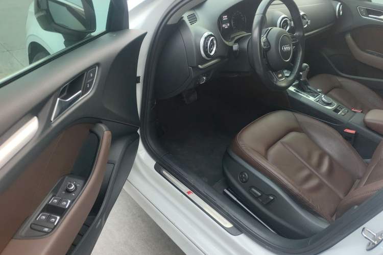 Used Audi A3 2016 Limousine 35 TFSI Style Edition
