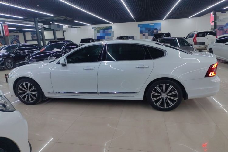 Used Volvo S90 2021 B5 Zhiyuan Luxury Edition
