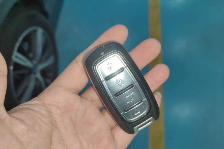 Used BYD Yuan New Energy 2018 EV360 Smart Connected Cool Model
