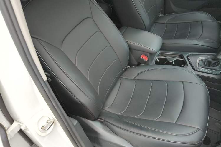 Used Volkswagen Tiguan L 2024 330TSI Automatic Two-Wheel Drive R-Line Enhanced Edition