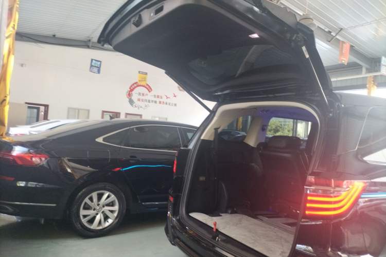 Used Honda Elysion 2019 2.0L Hybrid Luxury Edition
