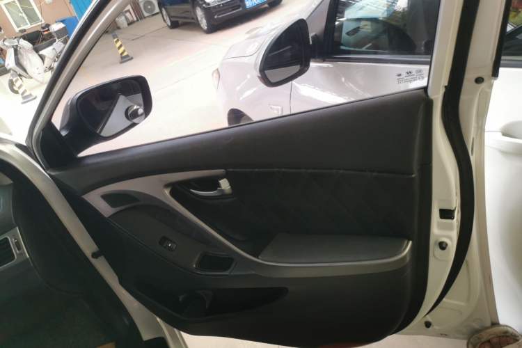 Used Hyundai Elantra 2016 1.6L Automatic Prestige Edition
