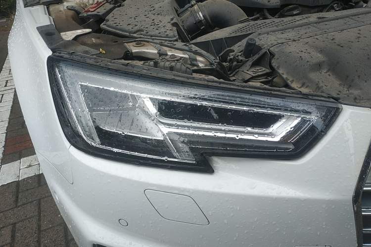 Used Audi A4L 2019 40 TFSI Fashion Edition China VI Emission Standard
