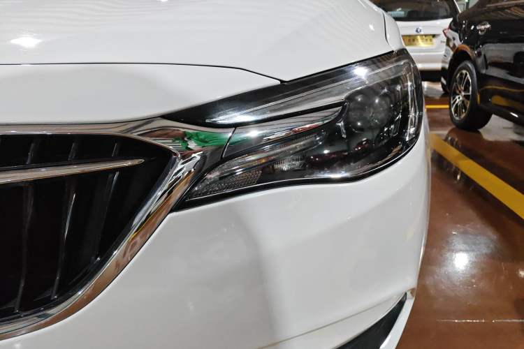 Used Buick GT 2018 18T Automatic Elite Model
