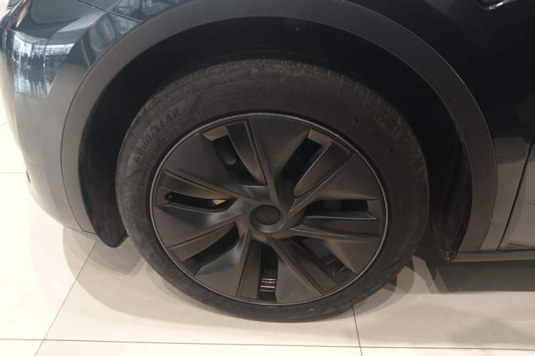 Used Tesla Model Y 2024 Rear-Wheel-Drive Version