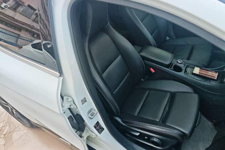 Used Mercedes-Benz GLA 2016 GLA 200 Fashion Model