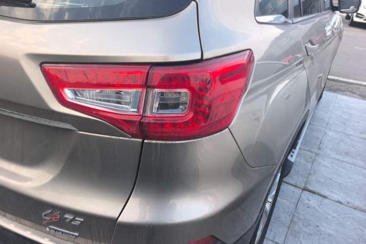 Used Changan CS75 2014 2.0L Manual Luxury Version China IV Standard
