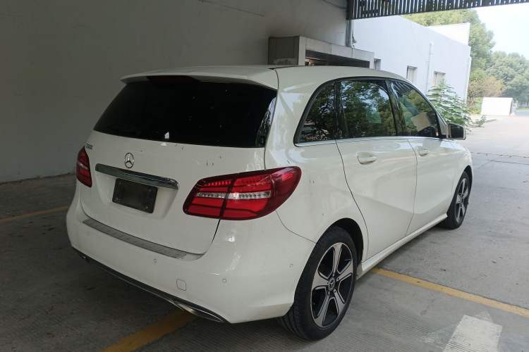 Used Mercedes-Benz B-Class 2018 B 200 Fashion Model
