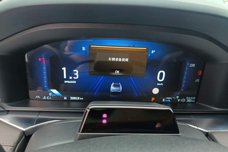 Used Ford Explorer 2024 2.3T EcoBoost Four-Wheel Drive Titanium Edition 6 Seats