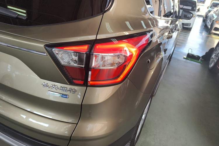 Used Ford Kuga 2017 EcoBoost 180 Four-Wheel Drive Luxury Wing Model
