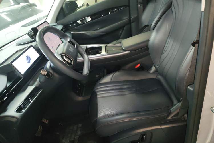 Used  E5 2024 530km Long-Range Version
