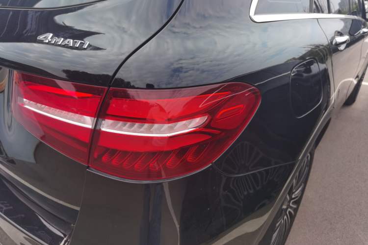 Used Mercedes-Benz GLC 2019 GLC 260 L 4MATIC Dynamic Model