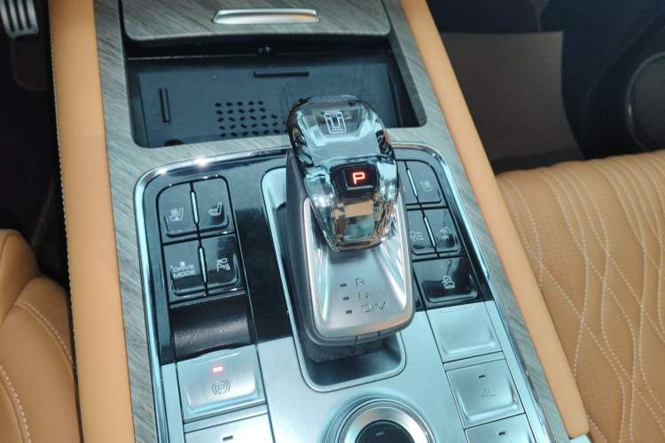 Used Tank 500 New Energy 2024 Hi4-T
