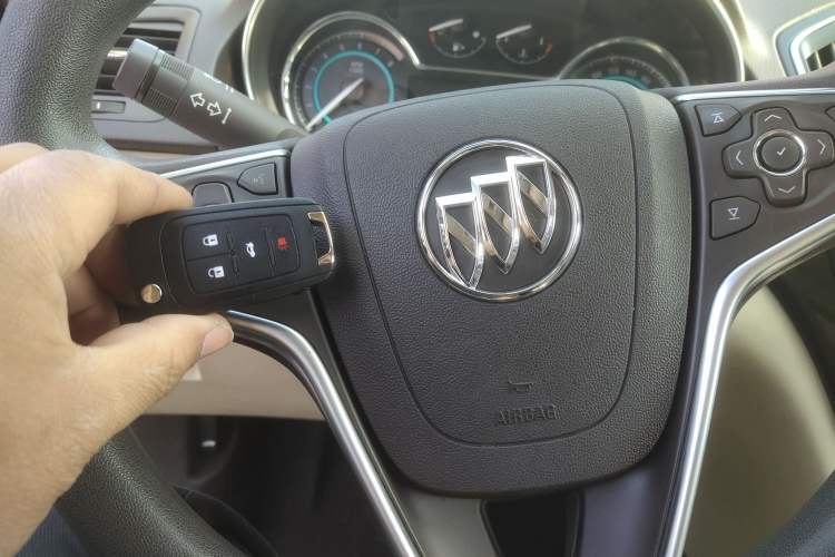 Used Buick Regal 2015 2.0L Elite Fashion Edition
