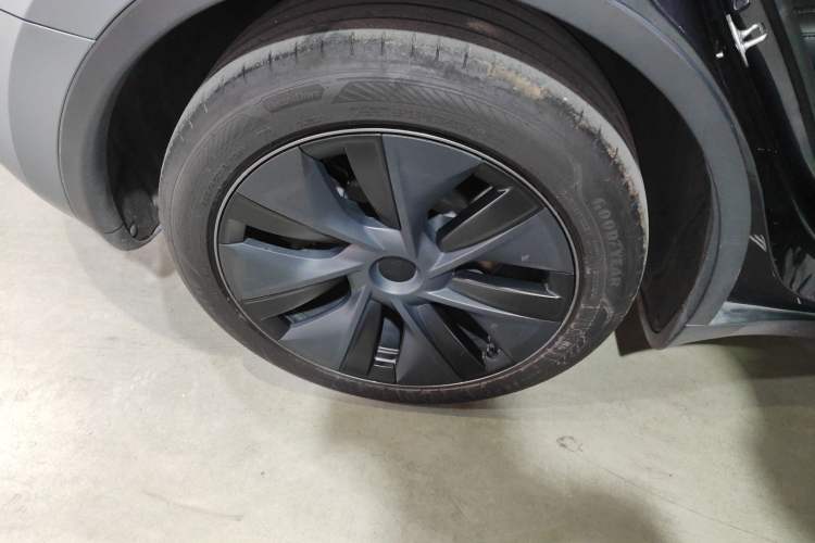 Used Tesla Model Y 2024 Rear-Wheel-Drive Version