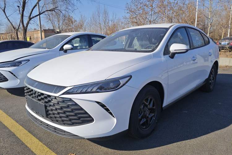 Used BYD Qin PLUS 2025 DM-i Smart Drive 55KM Leading Model