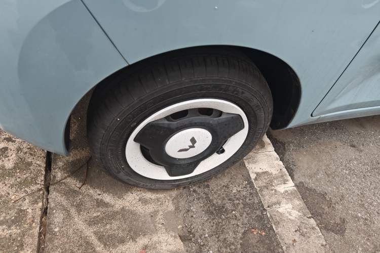 Used Wuling Hongguang MINIEV 2021 Macaron Premium Model – Lithium-NMC