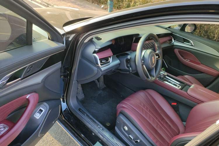 Used Hongqi H5 2023 2.0T Automatic Smart Connect Flagship Edition
