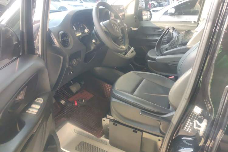 Used Mercedes-Benz Vito 2021 2.0T Elite Version 7 Seats
