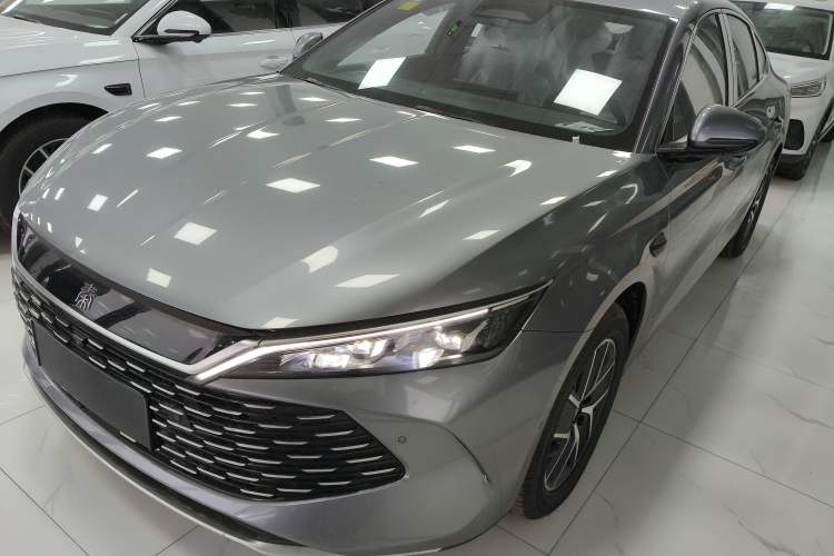 Used BYD Qin L 2025 DM-i Smart Drive 120KM Leading Model