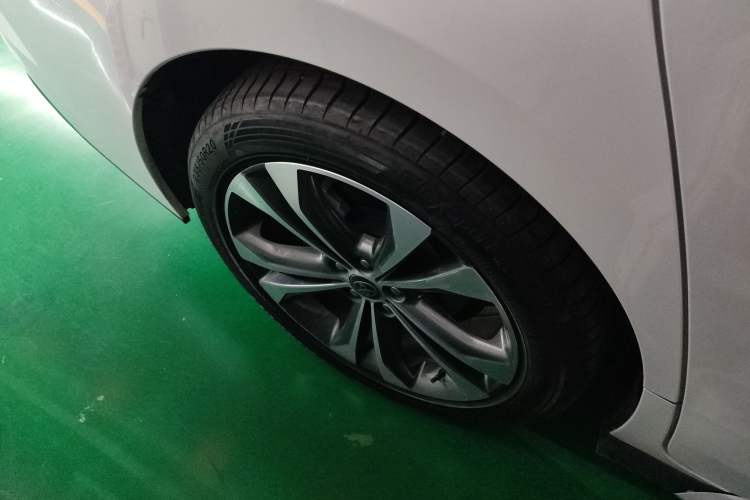 Used Toyota Granvia 2023 2.5L Hybrid Prestige VIP Edition