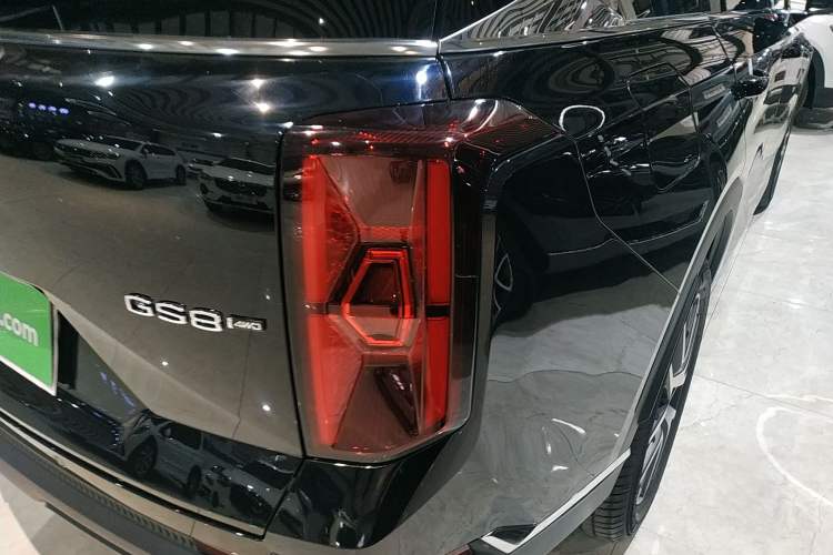 Used GAC Trumpchi GS8 2025 Linghang Series 2.0 TGDI Four-Wheel-Drive Luxury Edition 5 Seats
