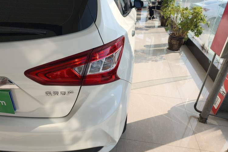 Used Nissan Tiida 2021 1.6L CVT Smart Drive Edition
